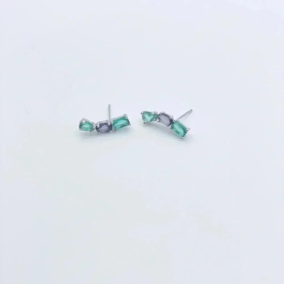 Flora Stud Earrings - Picture 2 of 4